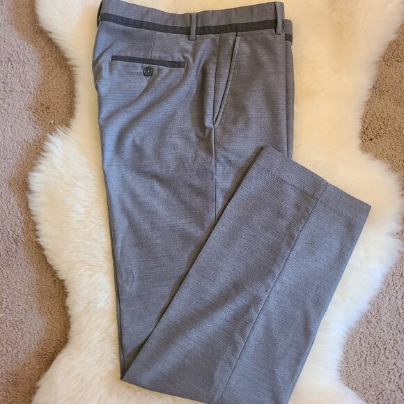 Calvin Klein Two Piece /Two Tone Gray Suit - Picture 11 of 16